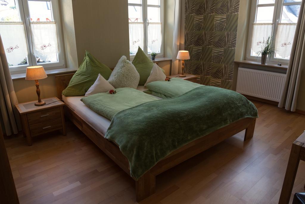 Dooscht Gaestehaus Reichshof Kröv Extérieur photo